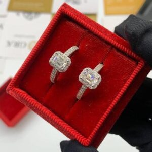 New VVS Moissanite Diamond Emerald Ring Engagement Ring